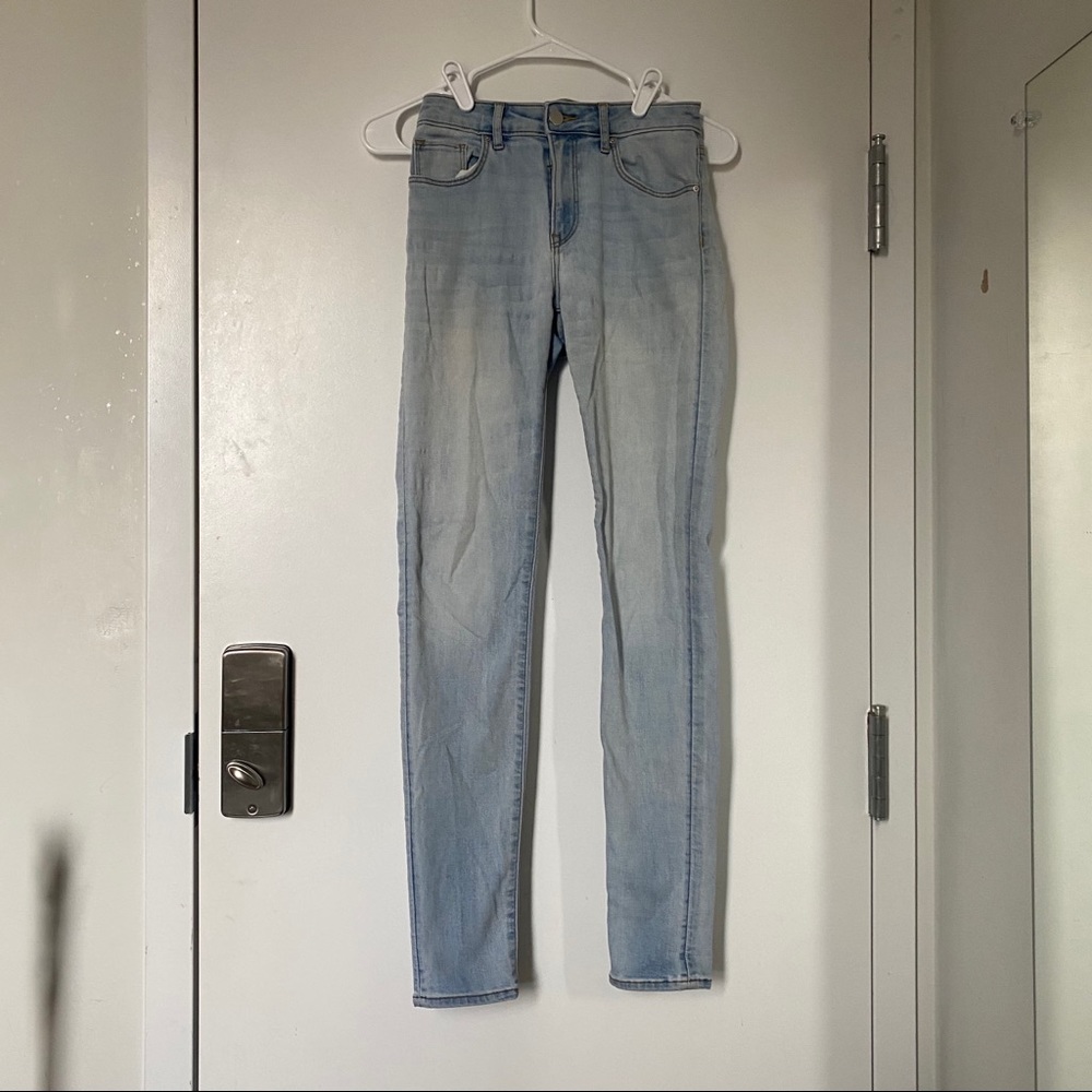 H&M Light wash denim jeans Size 4
